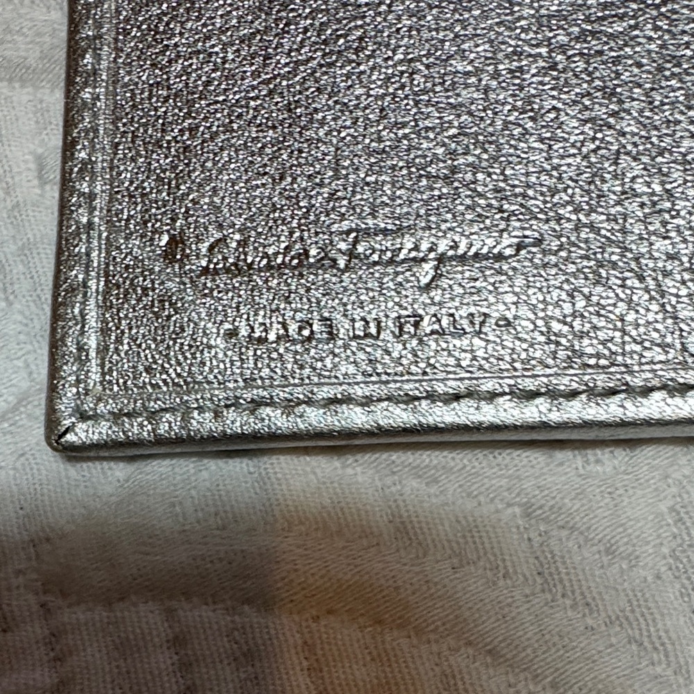 Salvatore Ferragamo Metallic Silver Wallet with Red Box! - Picture 2 of 16